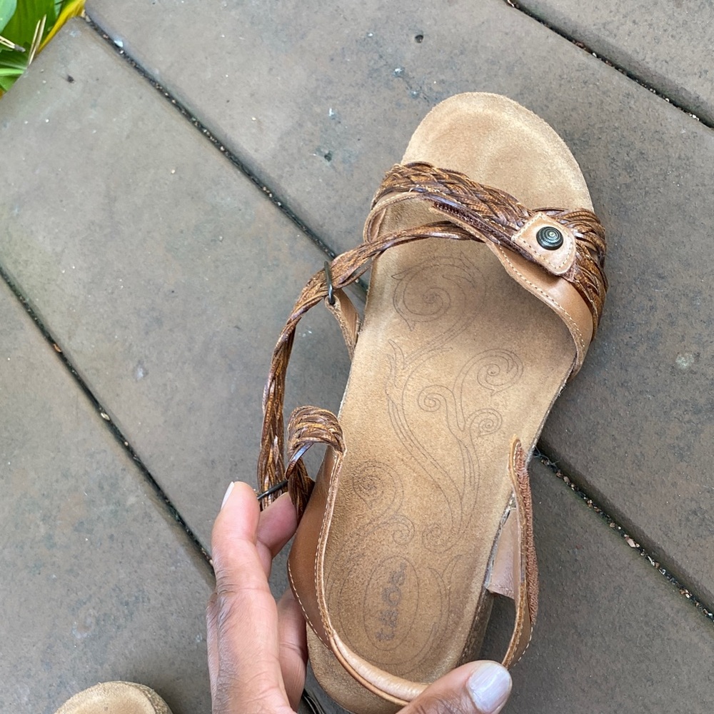 TAOS TRULIE Tan Braided Leather Sandal - Picture 8 of 10